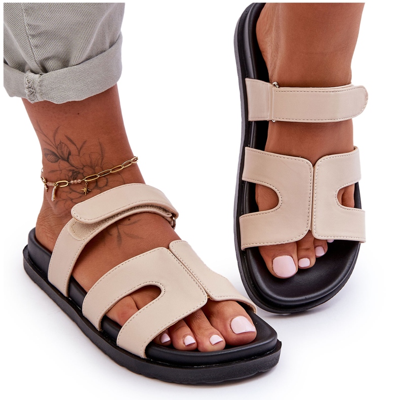 Papuci de damă clasici din piele cu velcro Bej Amedon