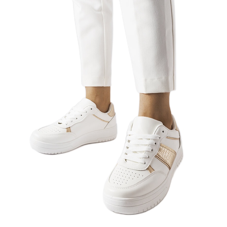 Tenisi sport albi și aurii din Parma