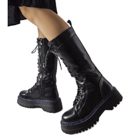Cizme izolate negre pe platforma Hide negru