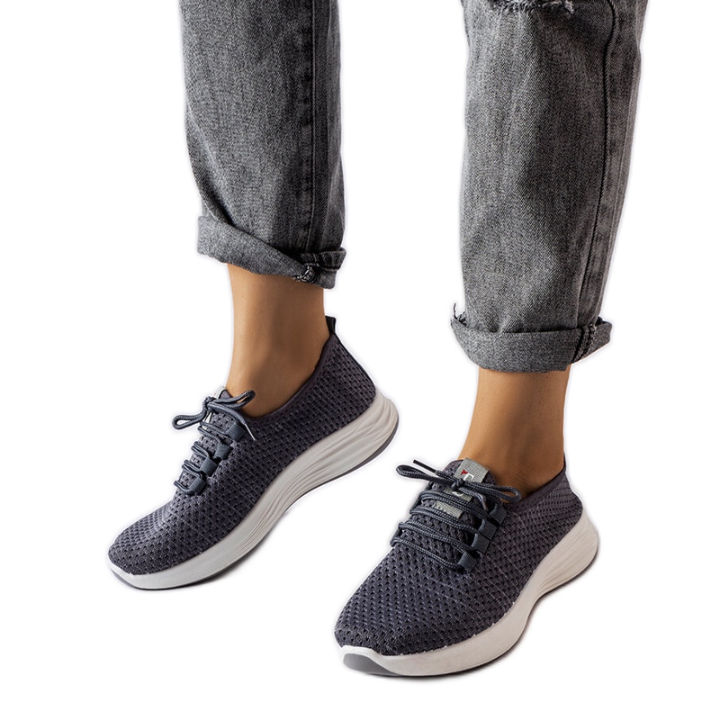 Tenisi gri din stofă de la Tommaso Tenisi gri din stofă de la Tommaso