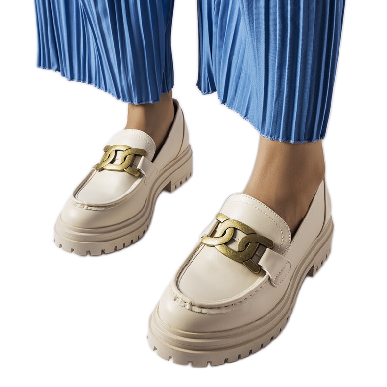 Inna Mocasini bej decorati cu catarama Schlanders