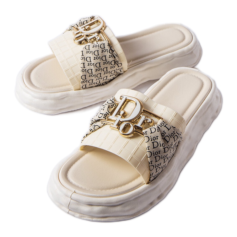 Tobogane decorative din cauciuc bej de la Bérard