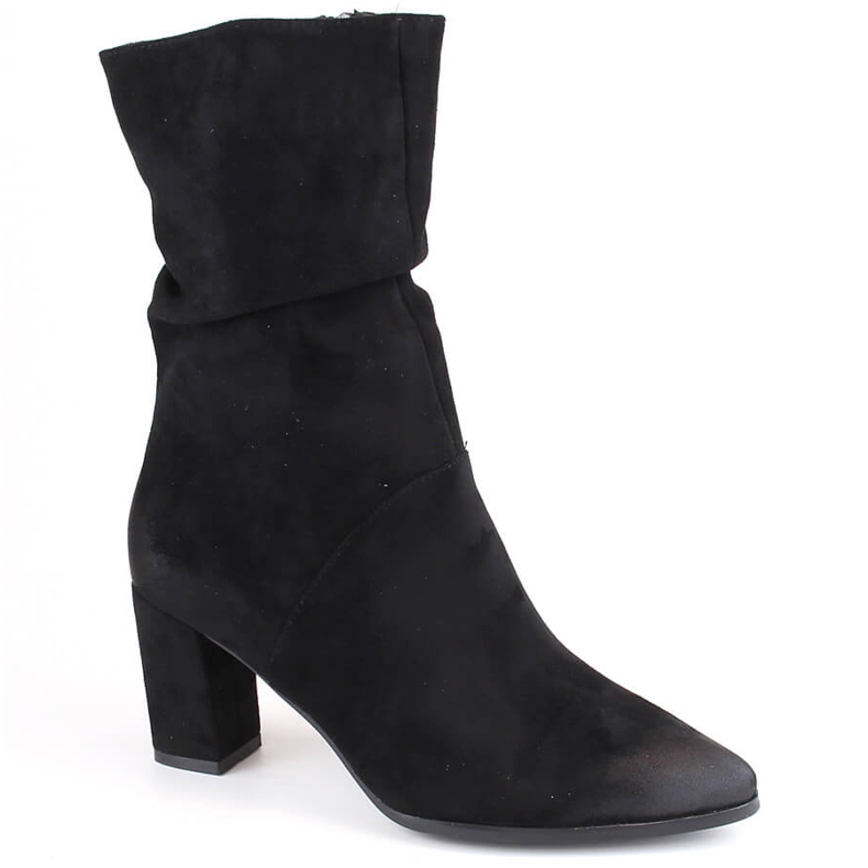 Cizme negre de damă scurte, încrețite, izolate Vinceza 58146 negru