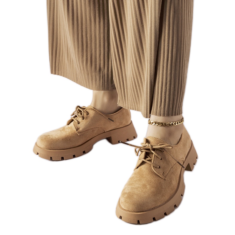 Pantofi maro cu talpă masivă de la Coleman