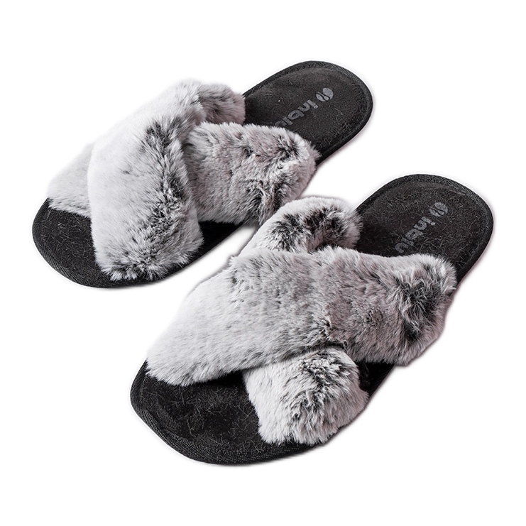 Papuci gri cu blana de la Domenica