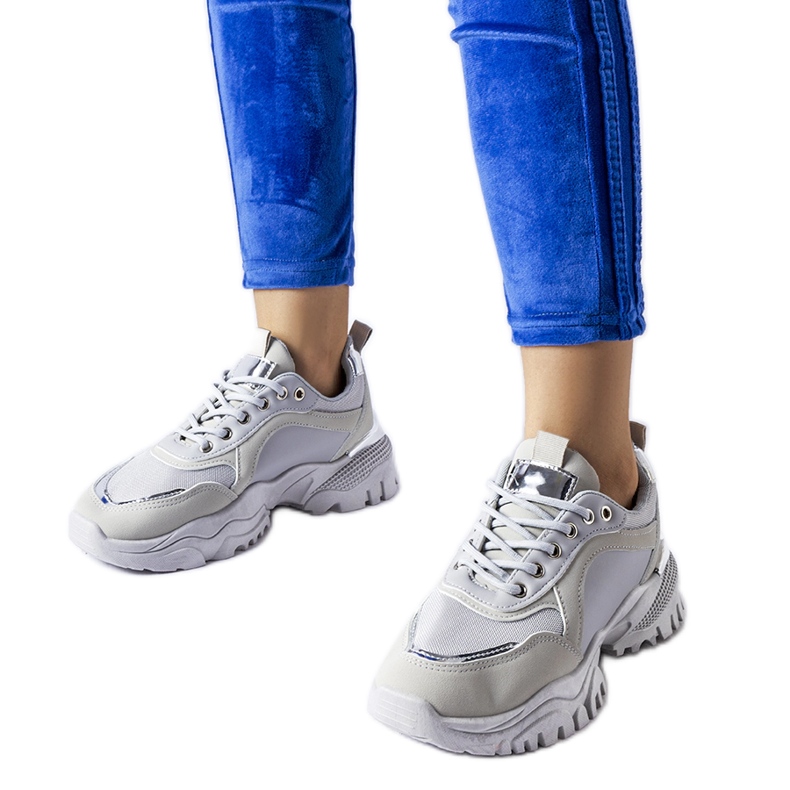 Inna Adidași gri cu un accent argintiu Lodgeville