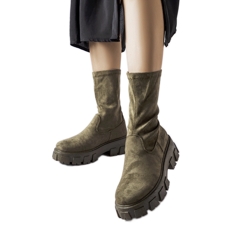 Cizme verde din piele de căprioară ecologică de la Pancrazio