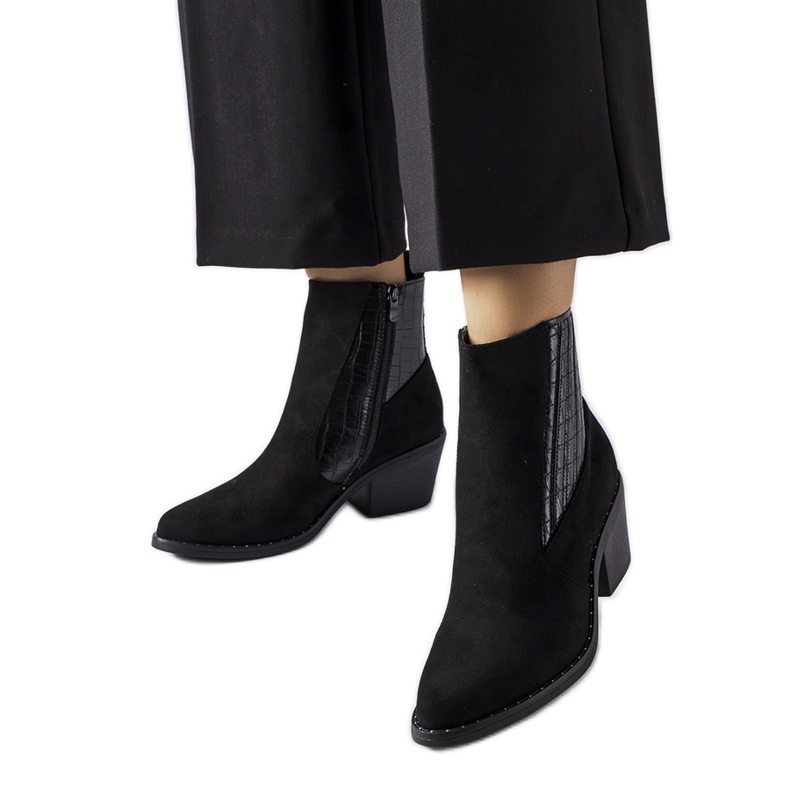 Botine negre din piele intoarsa cu toc mic Sovere negru Botine negre din piele intoarsa cu toc mic Sovere negru