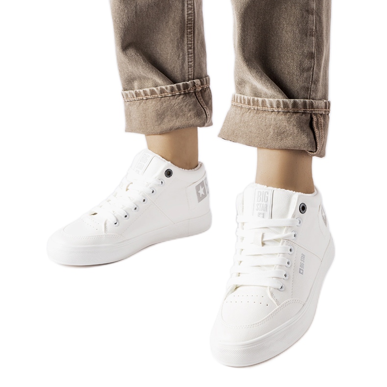 Tenisi albi izolați Big Star EE274352