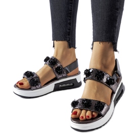 Inna Sandale cu pană gri cu flori de la Stamford argint