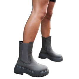 Botine izolate verzi pe platforma Rinaldo verde