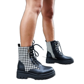 Botine izolate negre cu model din picioare de găin de la Alfeo negru Botine izolate negre cu model din picioare de găin de la Alfeo negru