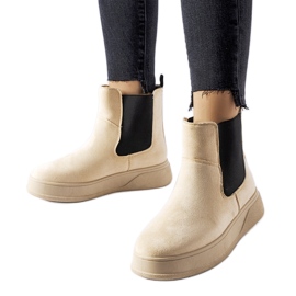 Botine bej pe platforma Benilde