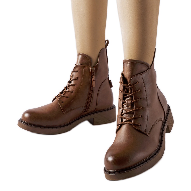 Cizme plate asimetrice maro de la Solza Cizme plate asimetrice maro de la Solza