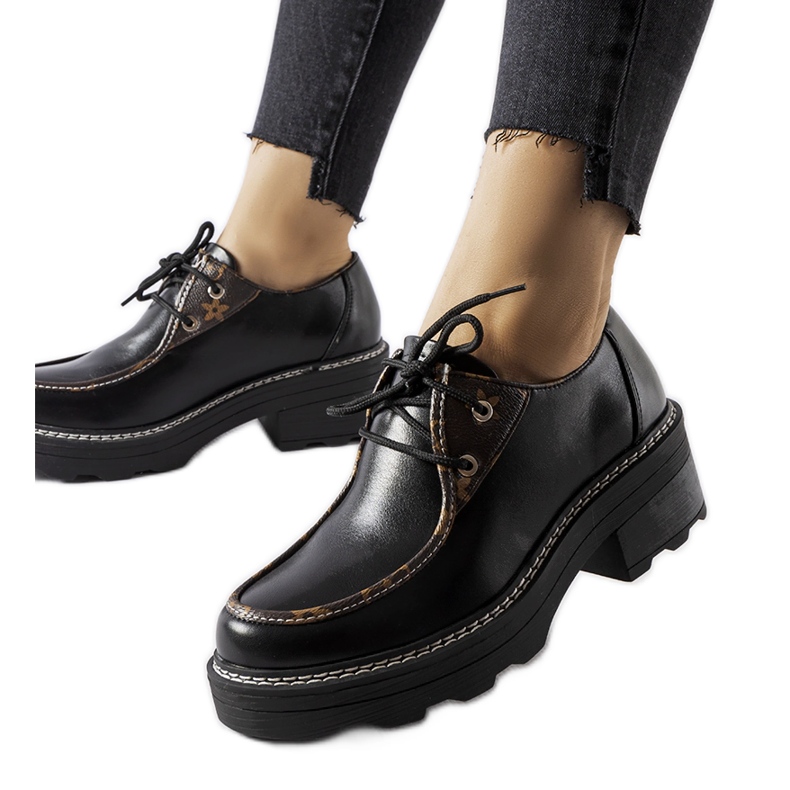 Pantofi negri jos, cu toc Fondachetto masiv negru Pantofi negri jos, cu toc Fondachetto masiv negru