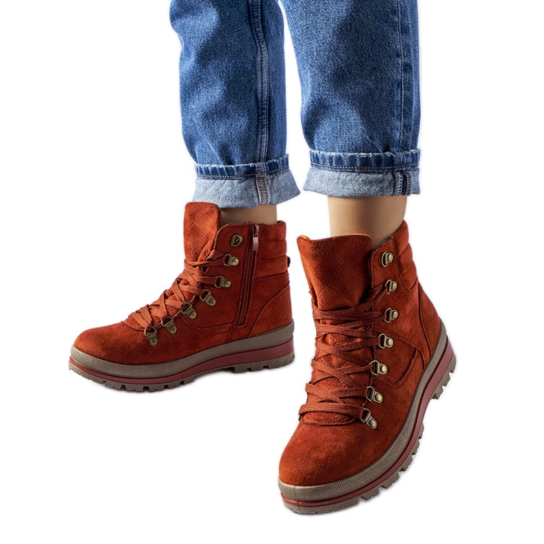 Pantofi de trekking Mazara izolați roșii maro