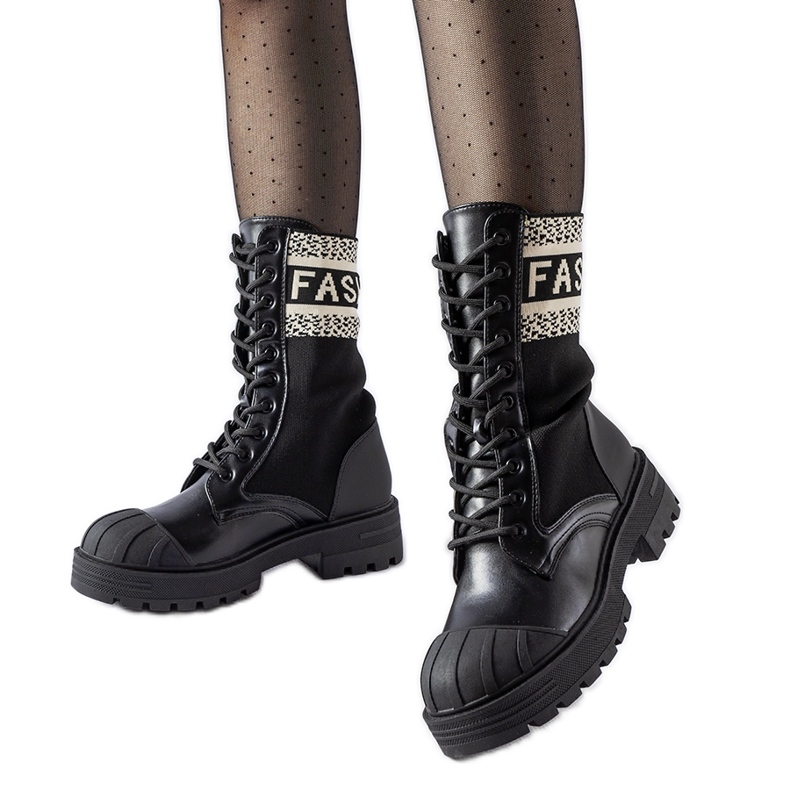 Pantofi negri cu șosete cu inscripția Daria albă negru Pantofi negri cu șosete cu inscripția Daria albă negru