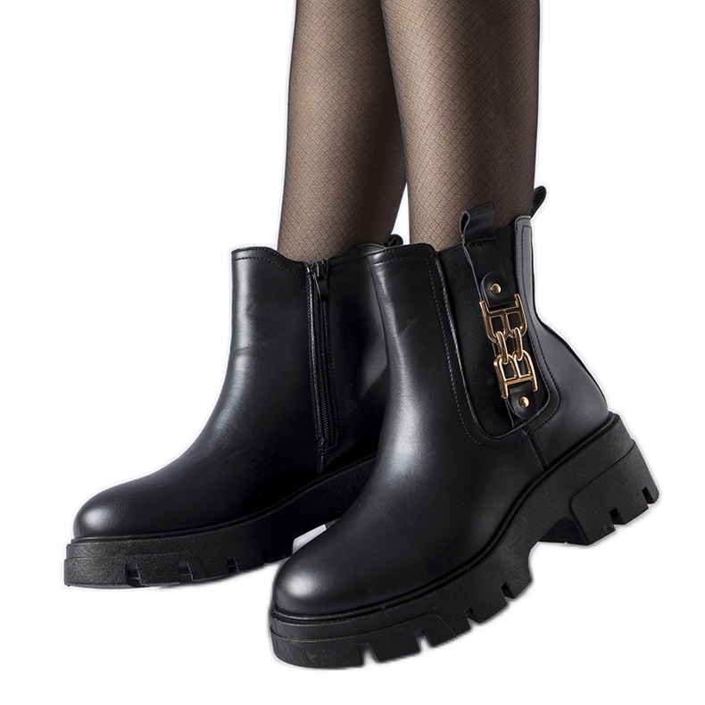 Botine negre masive cu cataramă decorativă Nuovo negru Botine negre masive cu cataramă decorativă Nuovo negru