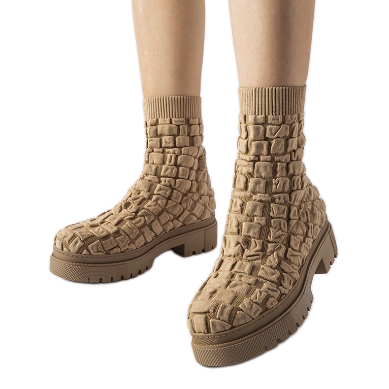 Botine maro cu partea superioară a șosetei de la Arlington