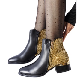 Botine izolate negre cu spate decorativ Olindo negru