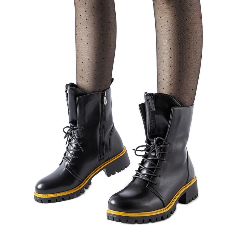 Cizme de muncitor negre cu decor Elisabetta galben negru