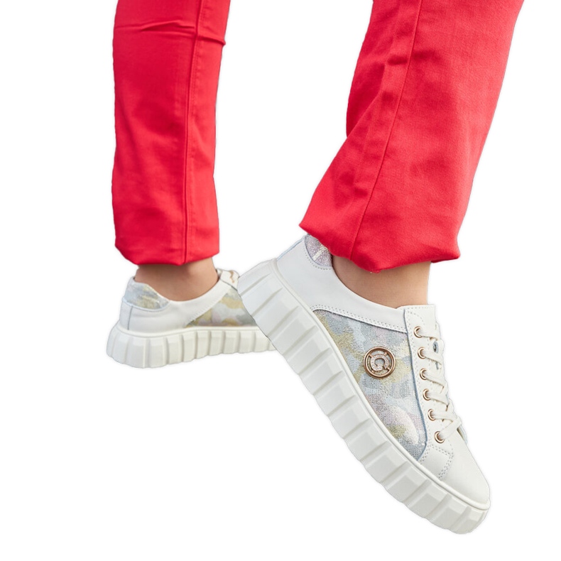 Tenisi din piele bej cu strasuri