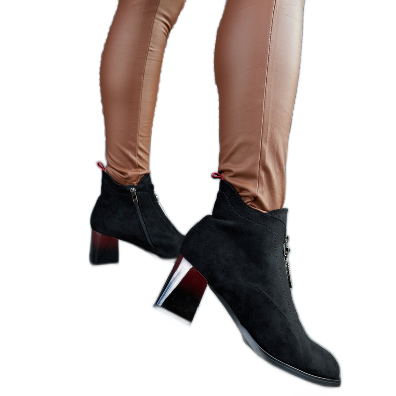 Botine negre cu toc lacuit negru