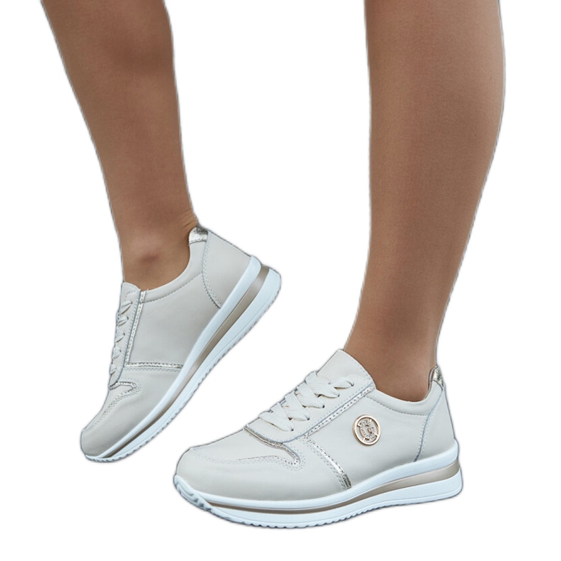 Tenisi din piele bej cu strasuri