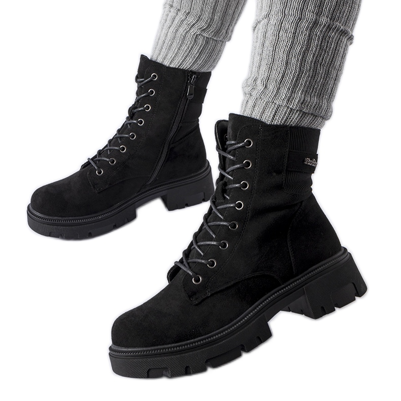 Cizme negre din piele ecologică ușor izolată de Cunha negru Cizme negre din piele ecologică ușor izolată de Cunha negru