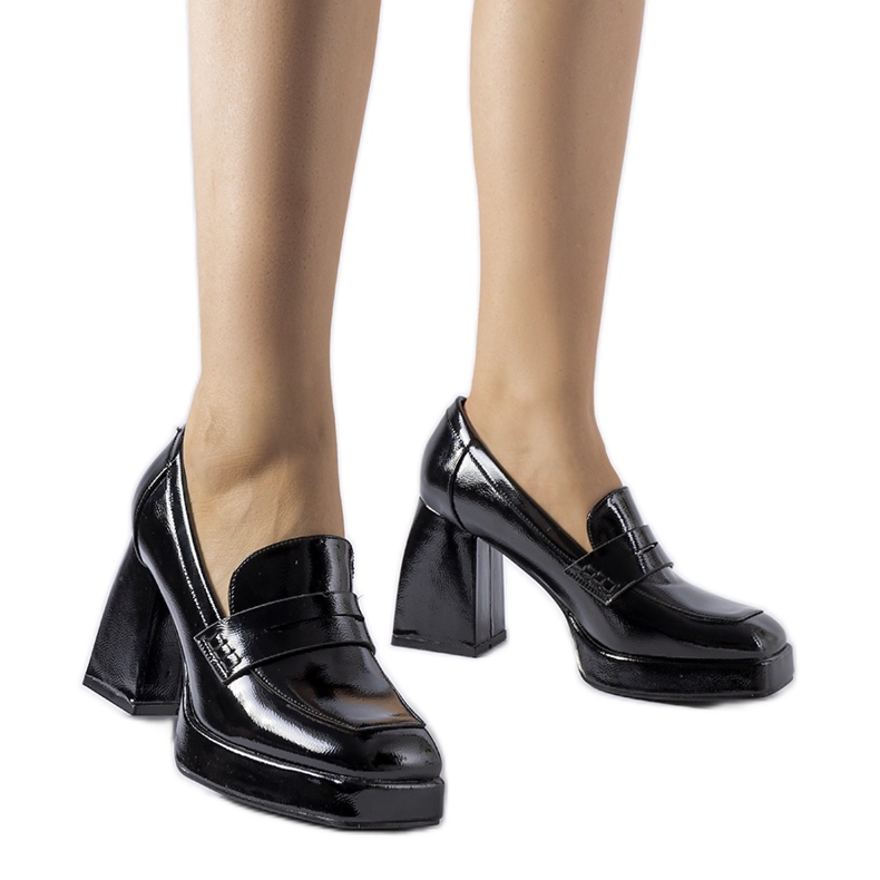 Pompe lacuite negre cu toc West negru