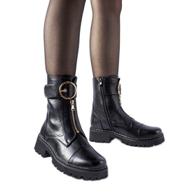 Cizme Classe izolate negre negru