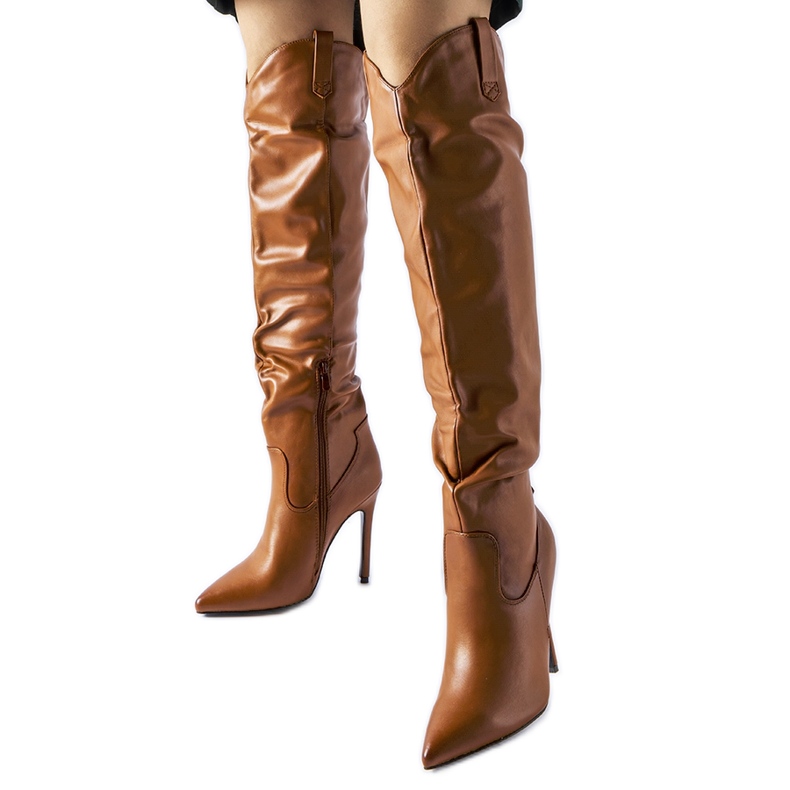 Cizme maro cu toc inalt de la Cerati