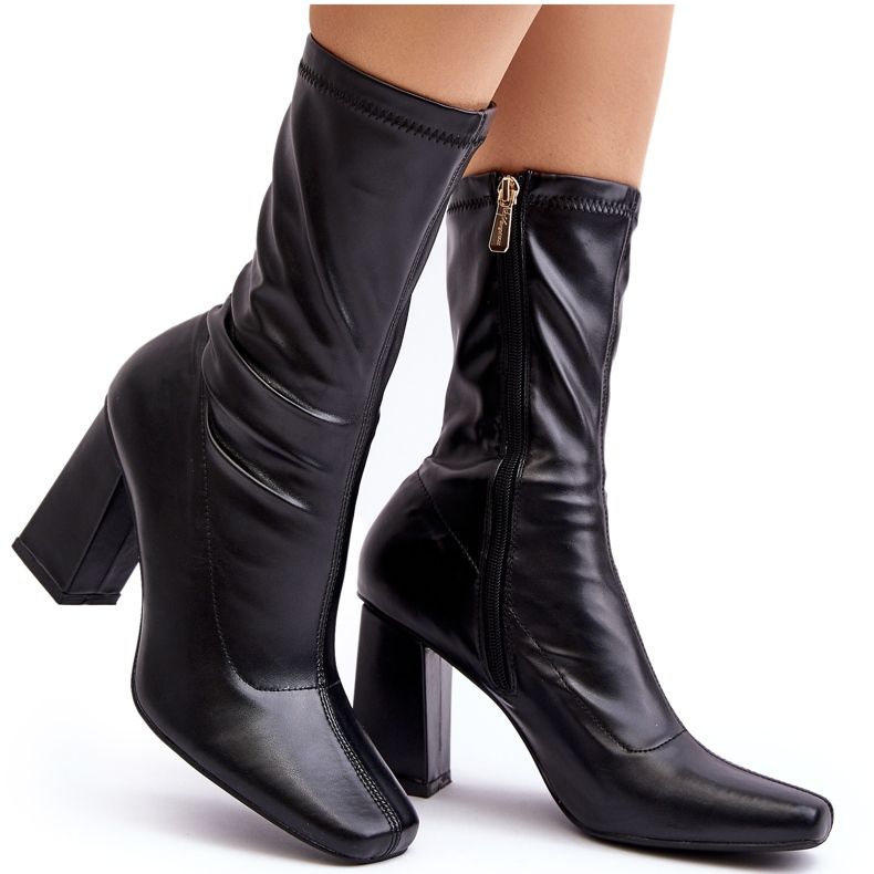 Botine de dama cu varf patrat, Glavina neagra negru