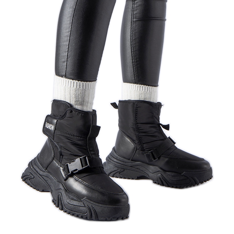 Cizme de zăpadă izolate Mernicco negre cu Velcro negru