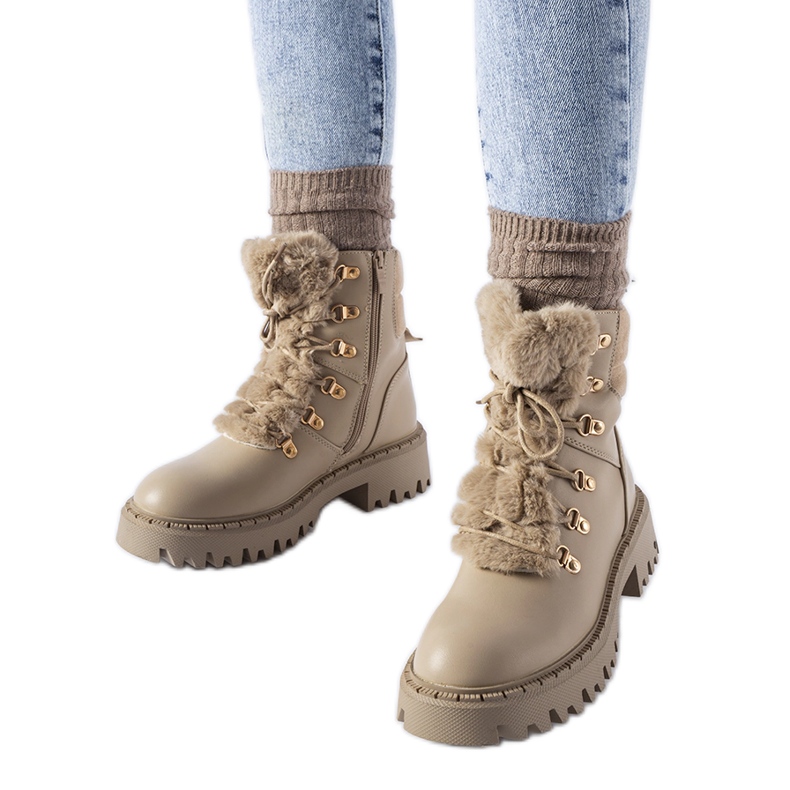 Pantaloni muncitori bej cu blană decorativă de la Quarto