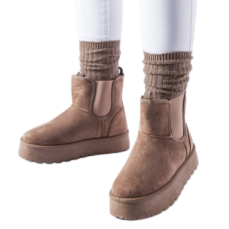 Cizme de zapada maro cu benzi elastice pe laterale de la Bertino