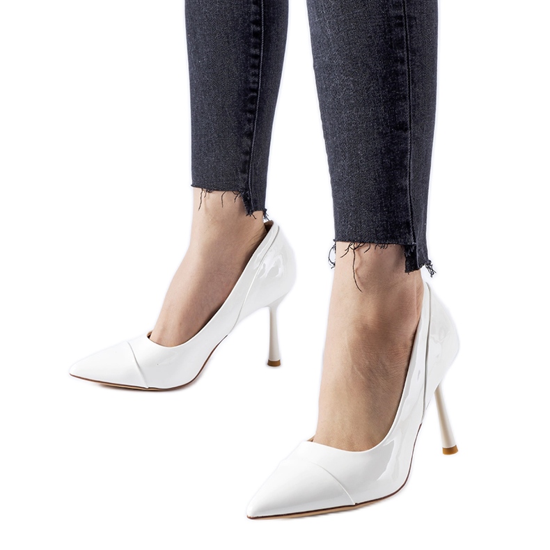 Stilete inferioare lacuite albe