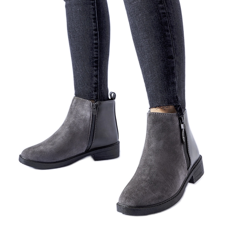 Botine gri din materiale combinate Sees