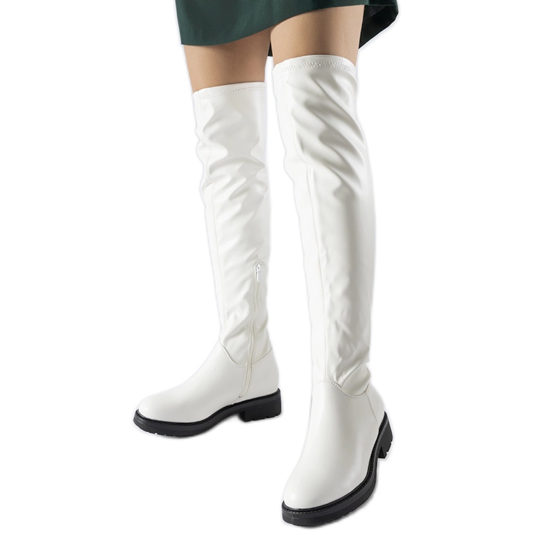 Cizme lungi albe cu talpa Sisson inchisa la culoare Cizme lungi albe cu talpa Sisson inchisa la culoare