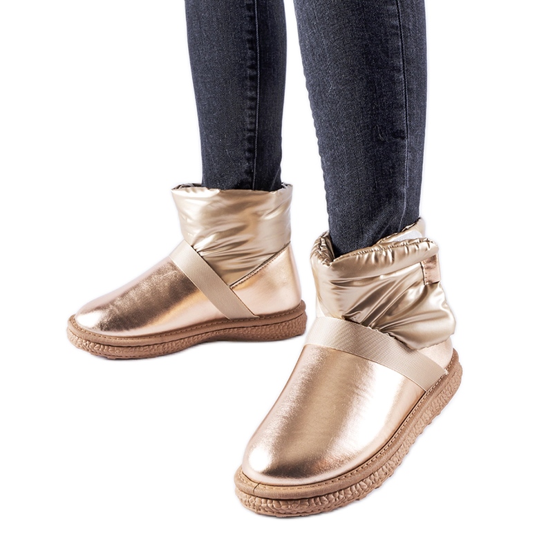 Cizme de zăpadă scurte maro strălucitoare de la Delaune