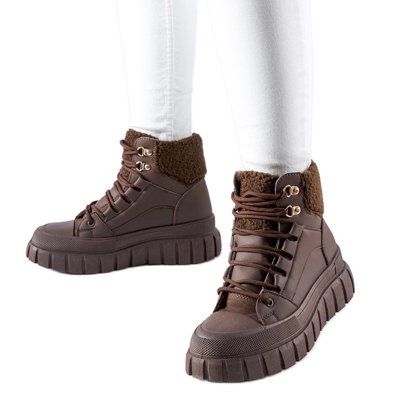 Tenisi Adamsville izolați maro Tenisi Adamsville izolați maro