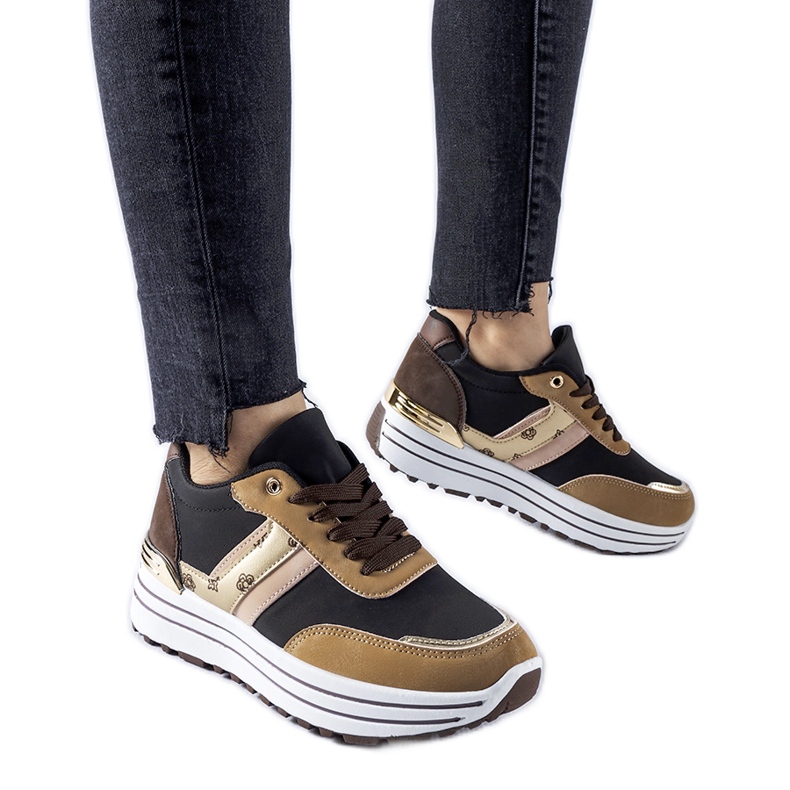 Tenisi maro cu platformă Provinciale