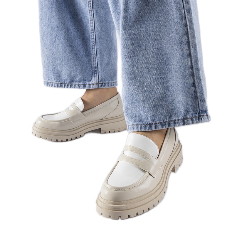 Mocasini Miniato albi masivi bej