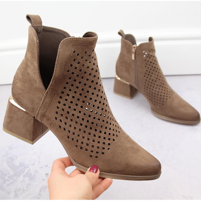 Cizme de damă din piele intoarsa ajurata cu toc inalt maro Potocki SZ12356