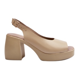Sandale din piele bej Zazoo 40376 cu tocuri masive Sandale din piele bej Zazoo 40376 cu tocuri masive