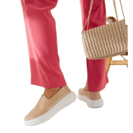 Brogues de aur a lui Marcie