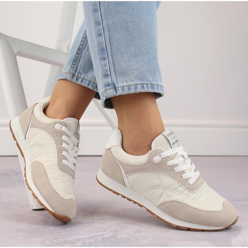 Pantofi sport de dama din piele cu siret, bej Vinceza 72301