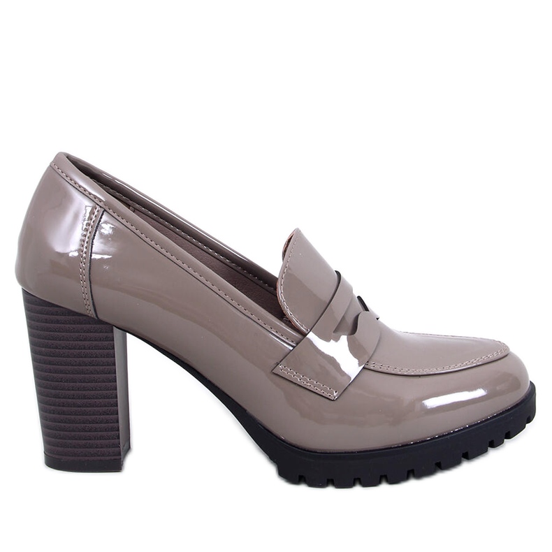 Mocasini Jeffis Khaki cu toc patentat bej