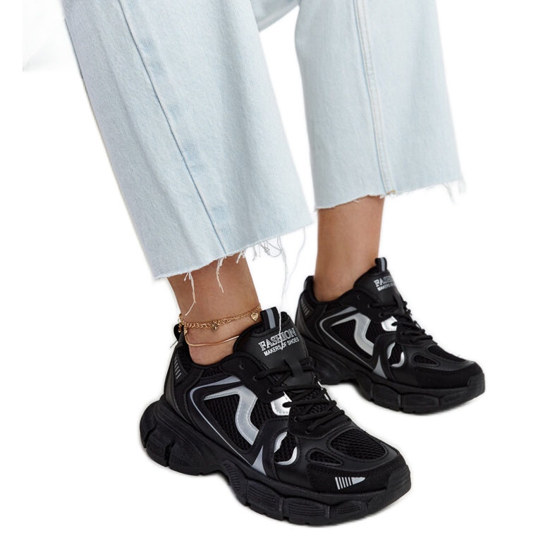 Adidași negri cu talpă iacobină masivă negru Adidași negri cu talpă iacobină masivă negru