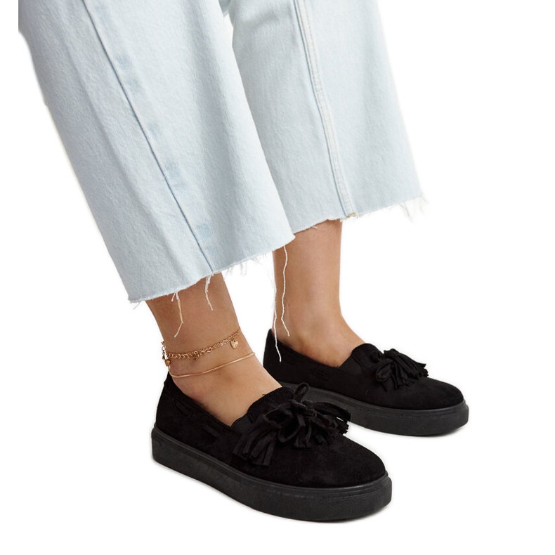 Pantofi negri cu ciucuri de la Adaldrida negru